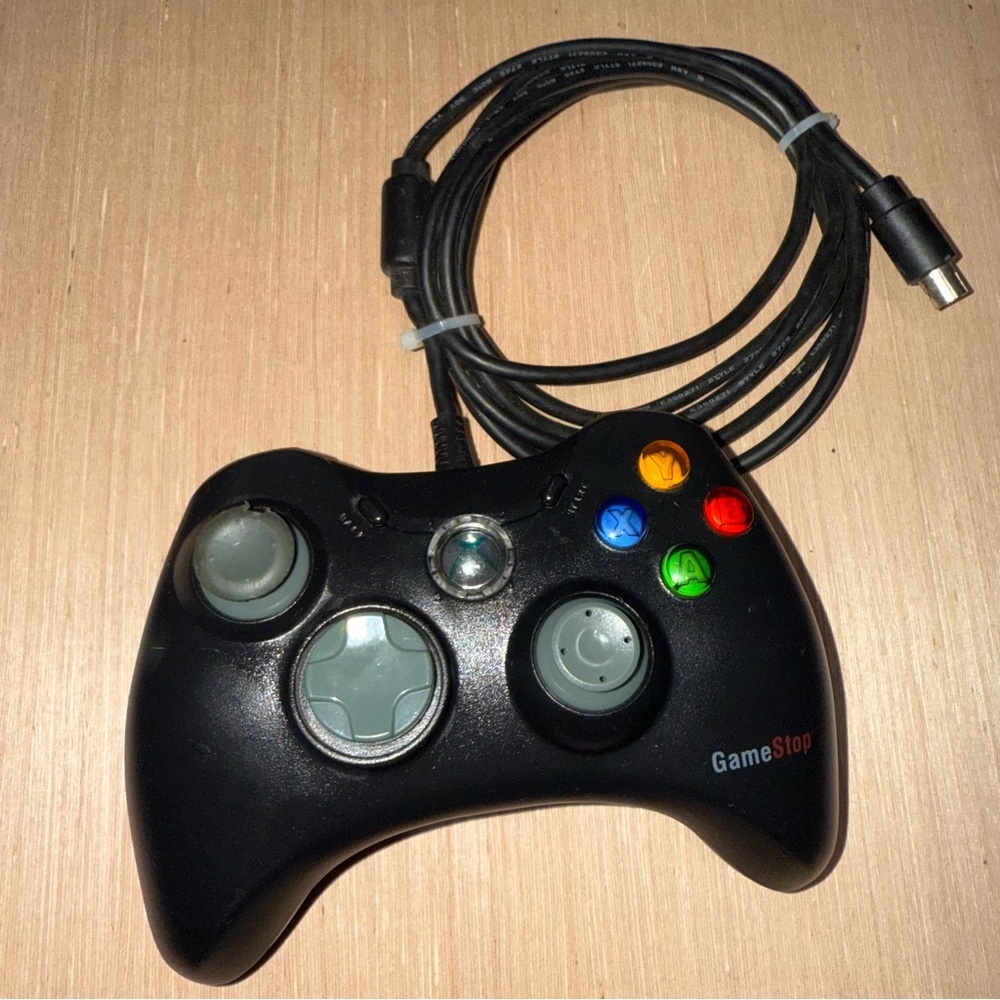 Microsoft Xbox 360 Wired Controller Black Gamestop UNTESTED Good Condition!!